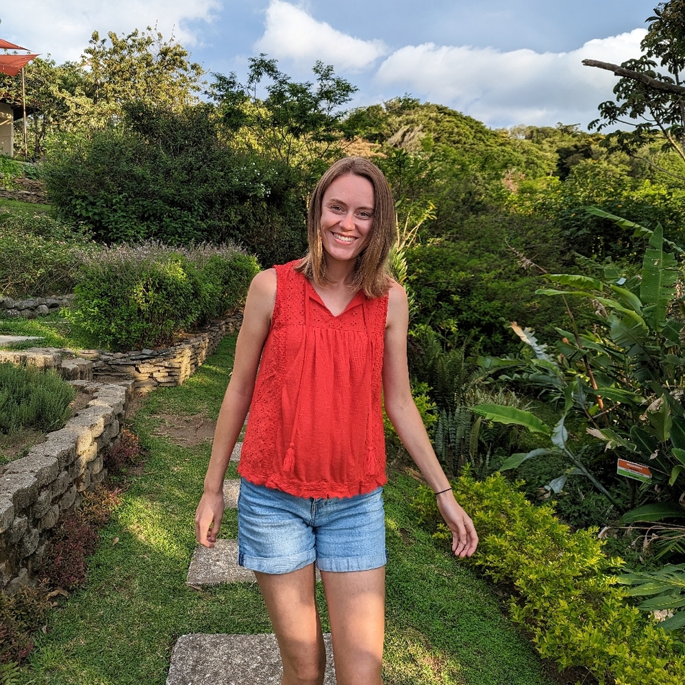 Meet your Posher, Abby